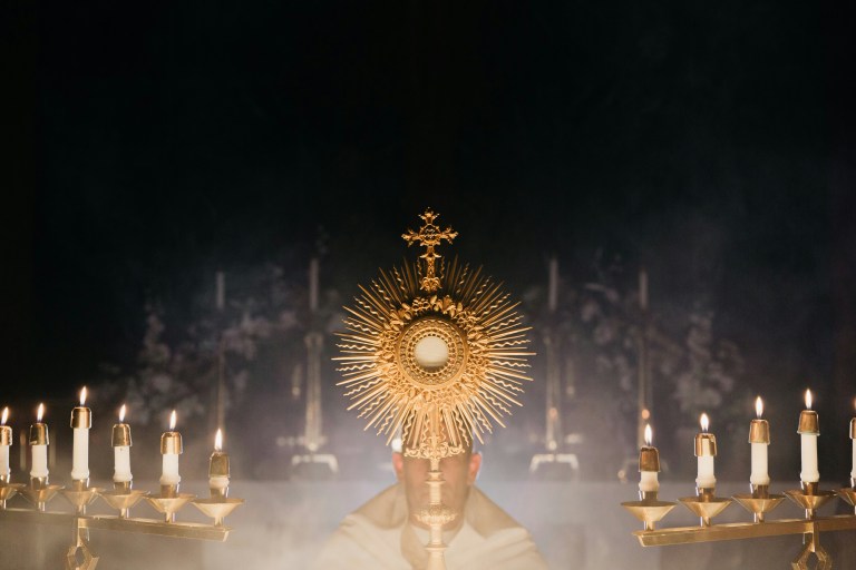 Adoration Moment: The Praises of God
